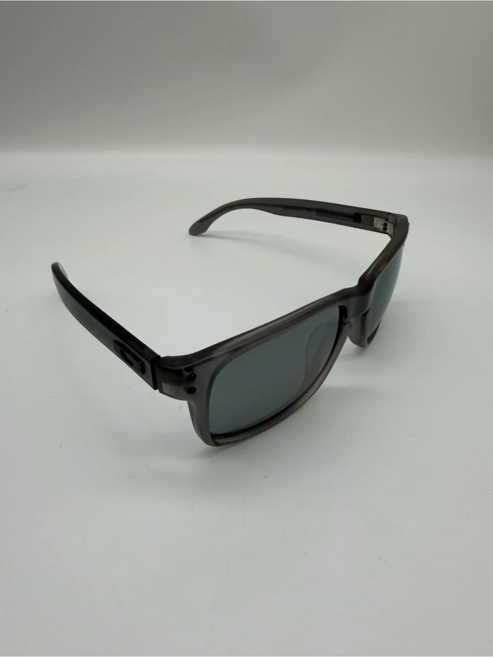 Oakley Holbrook Polarized Sunglasses w/ Soft Vault & Microfiber Bag